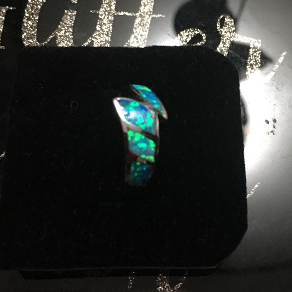 Sterling Silver Ocean blue Fire Opal ring - Picture 12 of 12